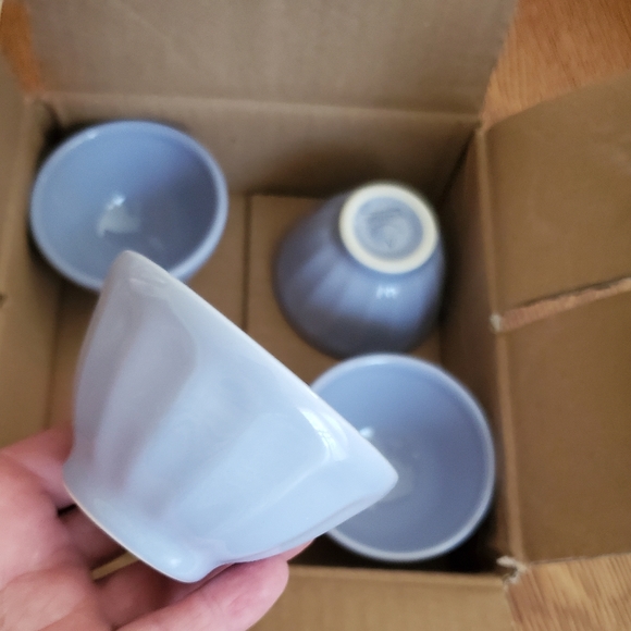 Anthropologie, set of 4, Shiny Mini Latte bowls - lavender - Picture 12 of 13